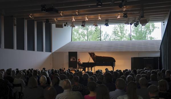 Boris Giltburg's concert in Mänttä in 2023. Photo: Ville Hautakangas